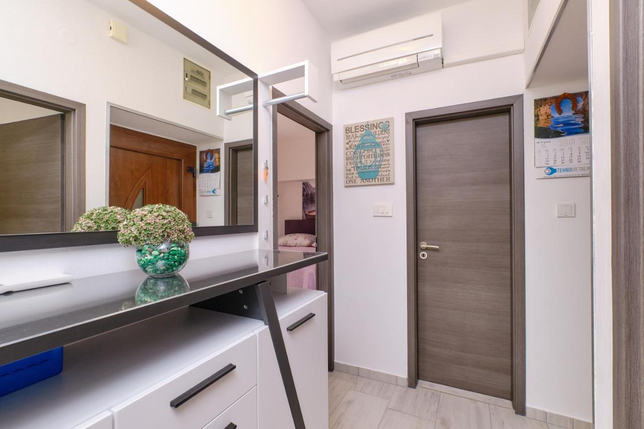 Snjezana Apartment มาลีโลชินจ์ ภายนอก รูปภาพ